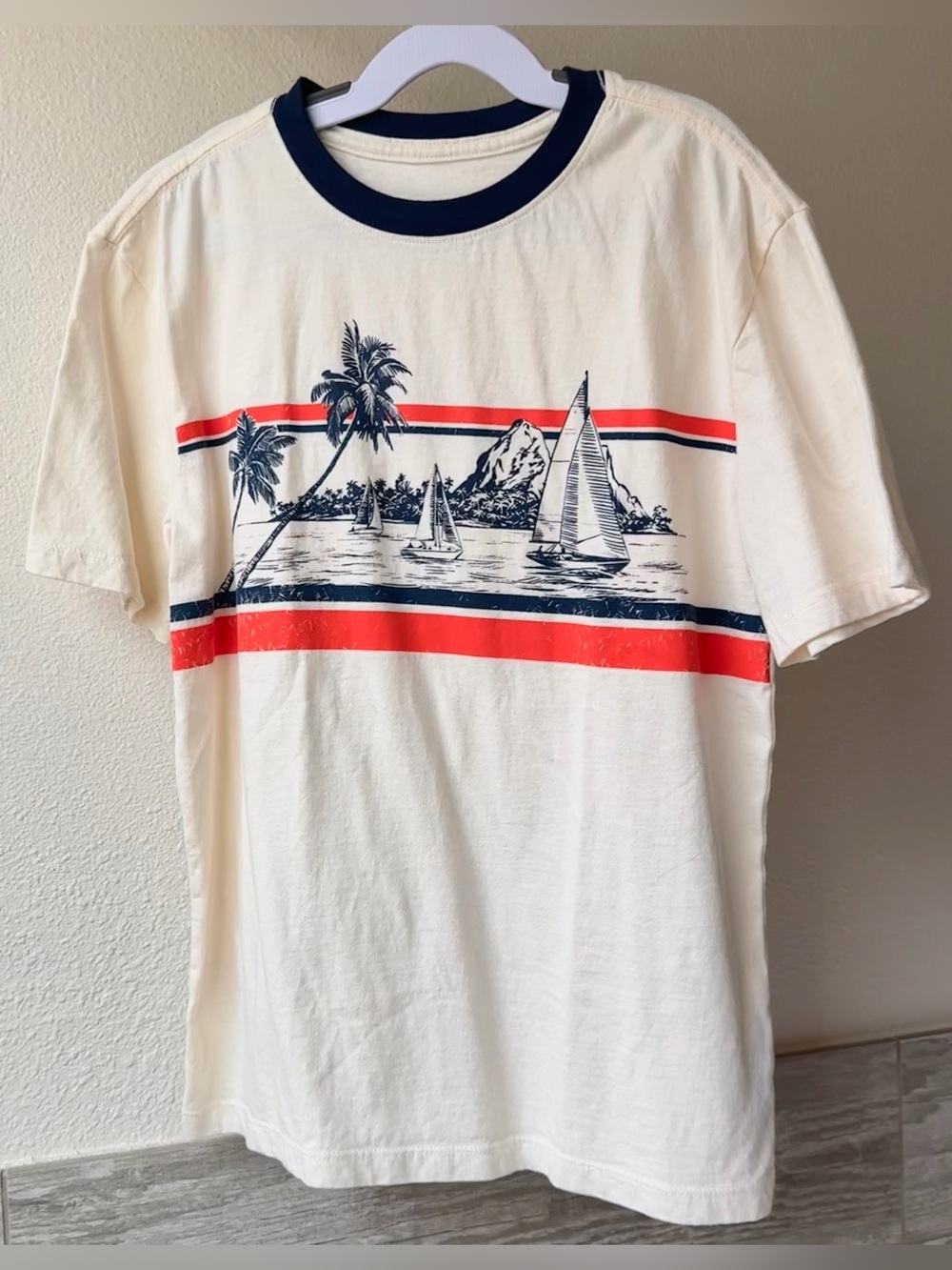 Old Navy Vintage-Inspired Sailboat Tee in Cream with Navy & Red Hawaiian, L Kids
